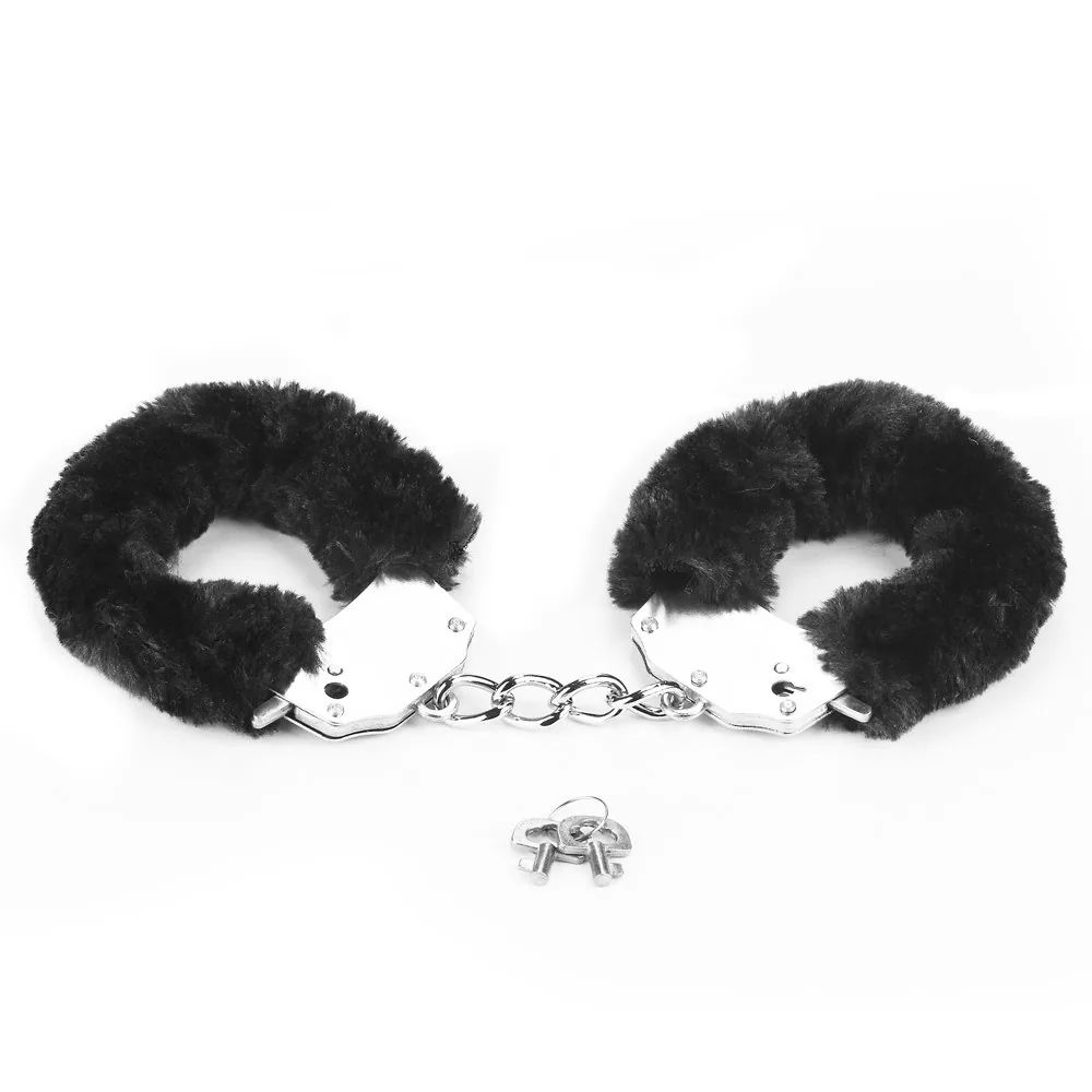Putá Fluffy Hand Cuffs – čierne – Obrázok 5