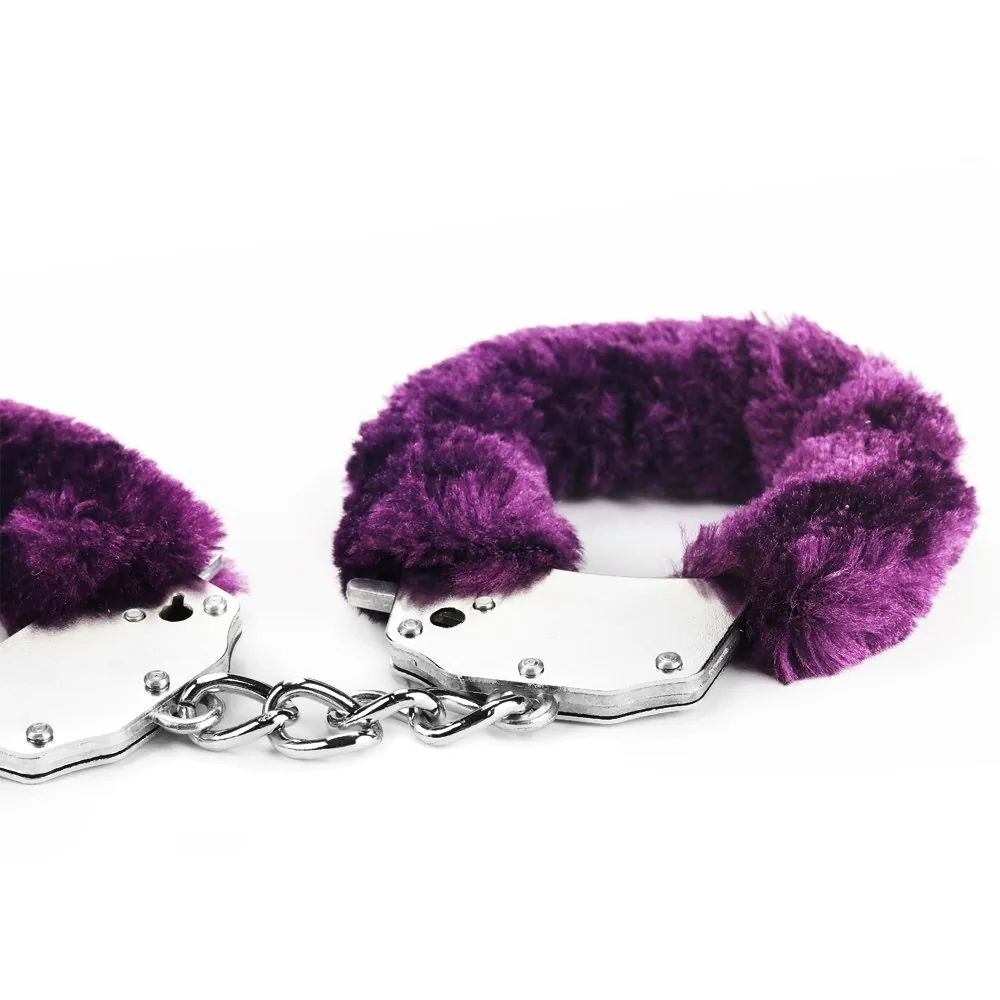 Putá Fluffy Hand Cuffs – fialové – Obrázok 4